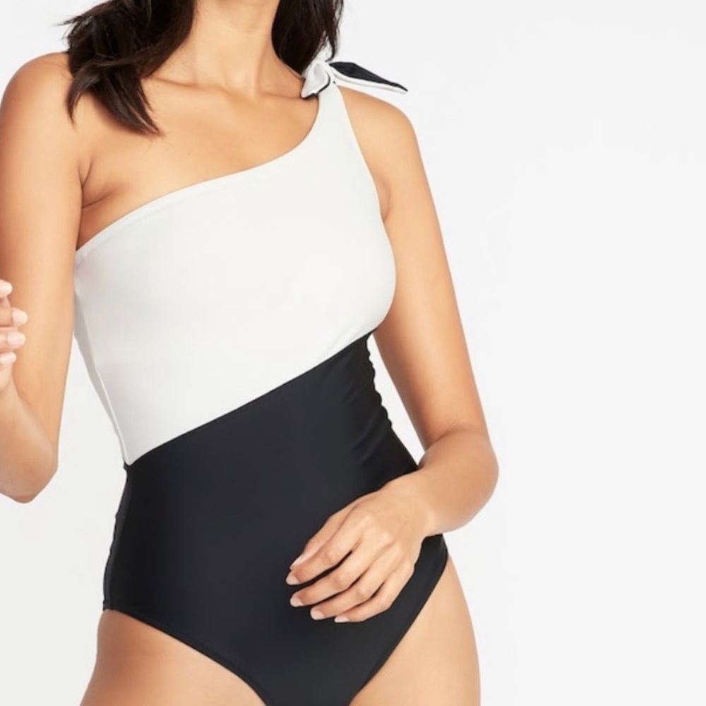 NWT Old Navy Color Block One Shoulder Swimsuit XL